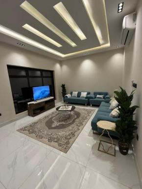 شقة مودرن بفيلا غرفتين وصالة حي العارض Modern apartment